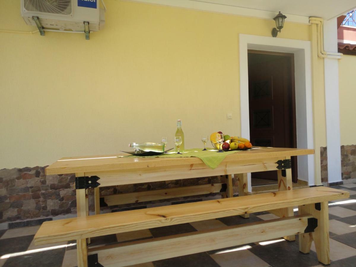 Villa Elpida สโวโรนาตา ภายนอก รูปภาพ
